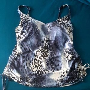 Women's tankini swim top